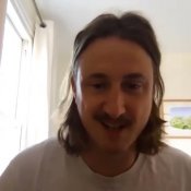 Video: The Wombats wijst naar zichzelf op 'Fix Yourself, Not The World'