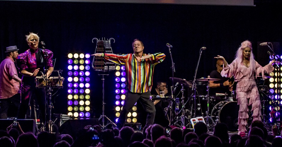Festivalinfo review: The B-52s - 23/06 - Paradiso