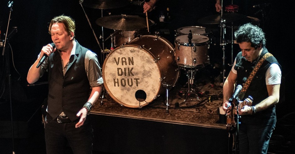 Festivalinfo review: Van Dik Hout - 24/03 - Metropool