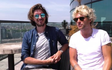 Video: Debuutplaat FRIDAY gaat meebewegen met de samenleving