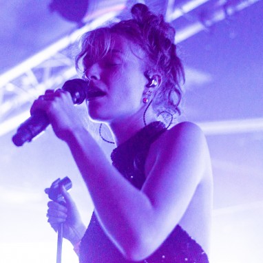 review: Froukje Froukje