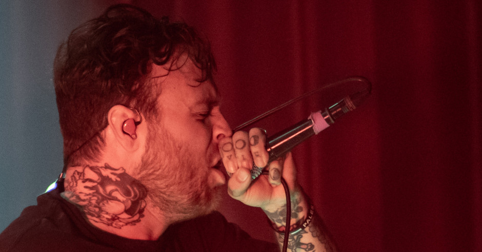Festivalinfo review: Stick to your Guns - 19/01 - TivoliVredenburg
