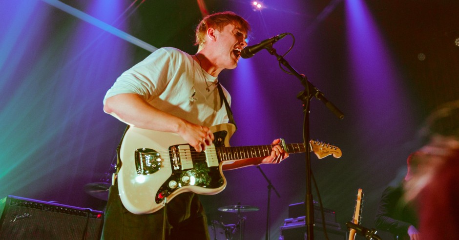 Bekijk de Sam Fender - 20/04 - TivoliVredenburg foto's