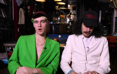 Video: HMLTD: 'Goede kunst daagt mensen uit'