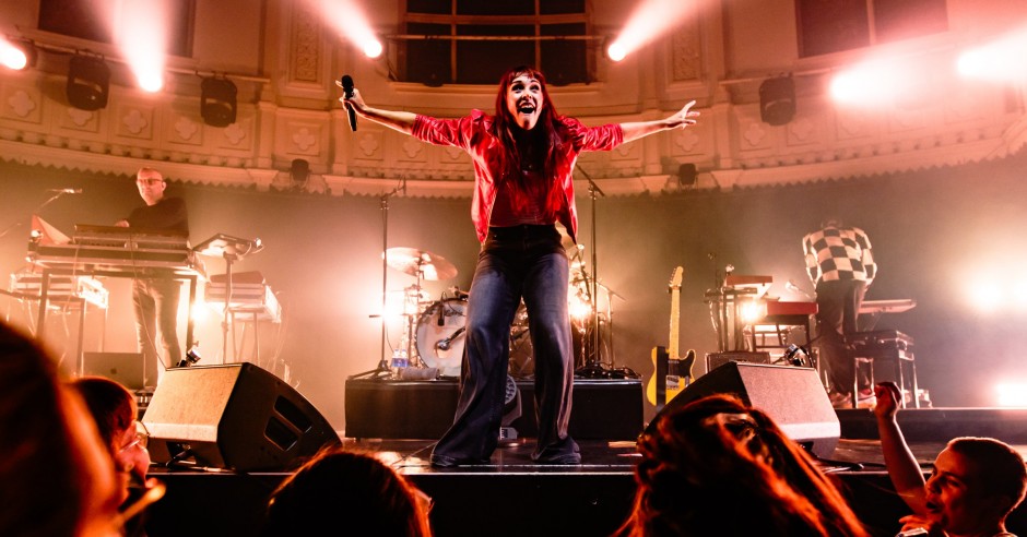 Festivalinfo review: WENDE - 09/10 - Paradiso