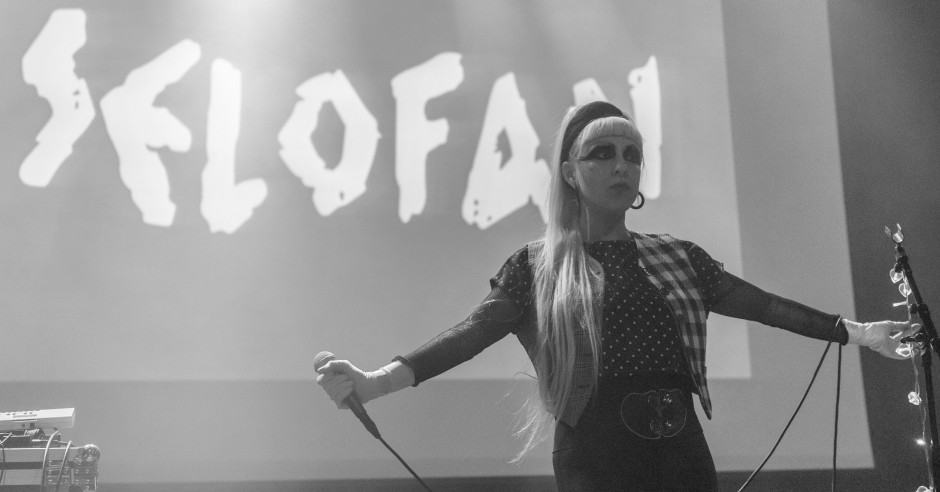 Festivalinfo review: Transmissions 1. live: She Past Away - 25/05 - Dynamo