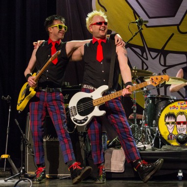 review: The Toy Dolls - 15/02 - Grenswerk The Toy Dolls