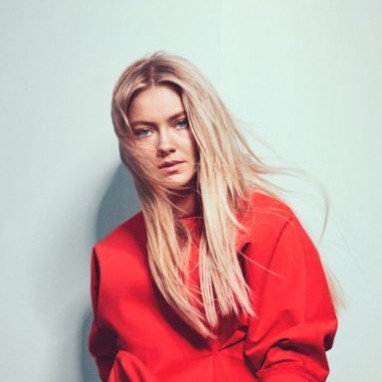 Astrid s