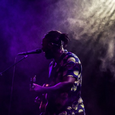 review: [PIAS] Nites met Bloc Party/Oscar/Rina Mushonga - 02/03 - Q-Factory Bloc Party