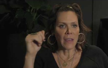 Video: Verslavingsverleden motiveert Beth Hart