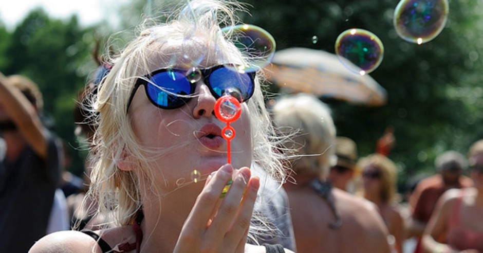 Gratis concertreeks Abdij Zomeravonden terug in Middelburg met o.a. Jett Rebel, Das Pop en Ellen ten