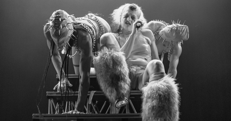 Festivalinfo review: Peaches - 24/04 - Doornroosje