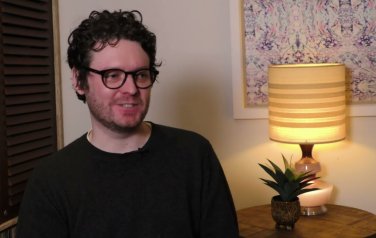 Video: Beiroet-frontman Zach Condon zocht de eenzaamheid op bij het maken van nieuw album 'Hadsel'