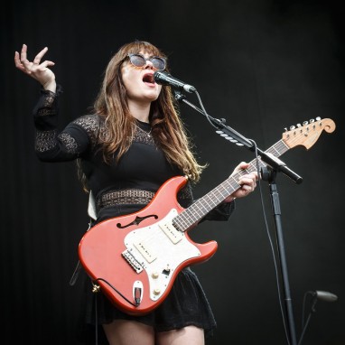 Julia stone