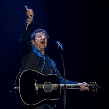 review: Patrick Bruel - 22/03 - TivoliVredenburg Patrick Bruel