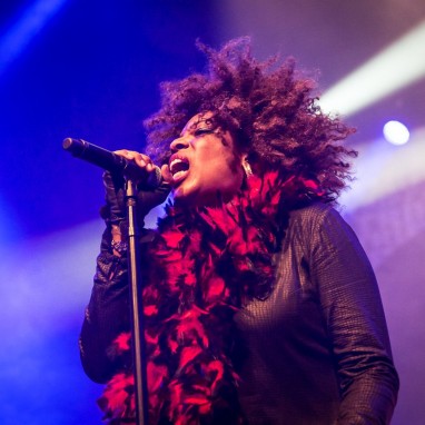 review: Macy Grey - 23/03 - TivoliVredenburg Macy Gray