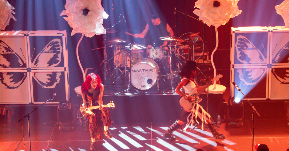 Festivalinfo review: Nova Twins - 17/09 - TivoliVredenburg