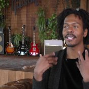 Video: Jeangu Macrooy wil mensen positiviteit meegeven