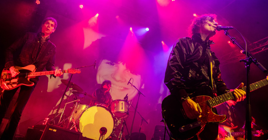 Festivalinfo review: The Fatal Flowers - 06/06 - Burgerweeshuis