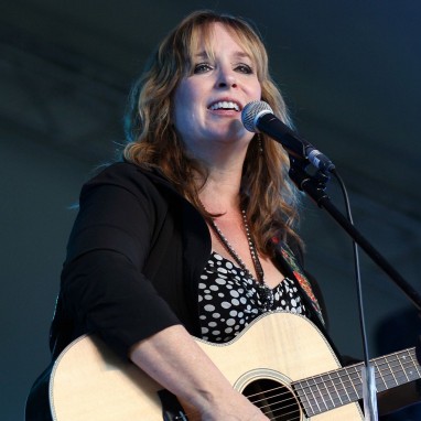 Gretchen Peters
