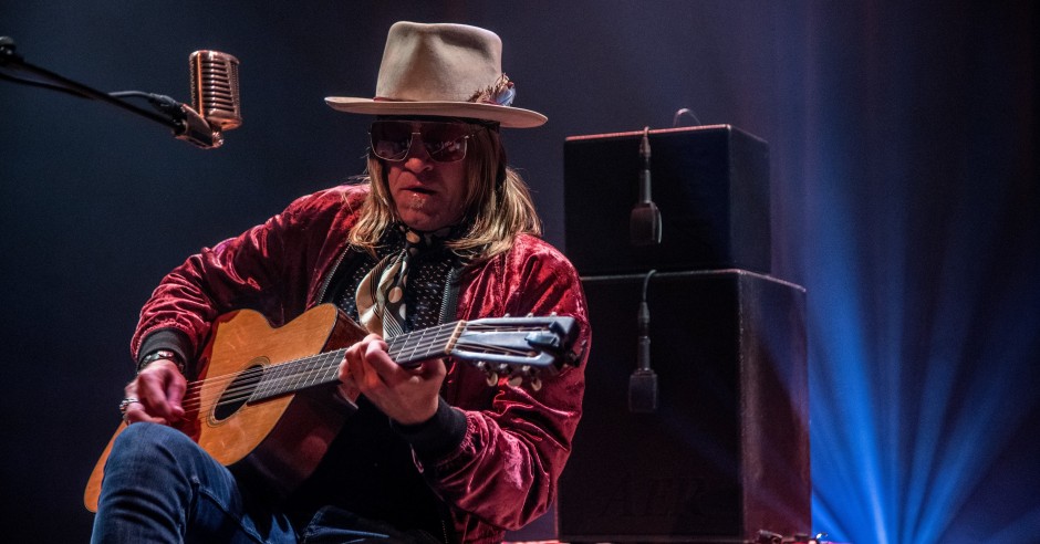 Festivalinfo review: David Eugene Edwards - 24/04 - Luxor Live