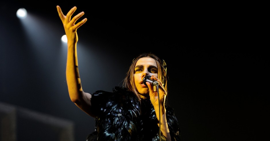 Festivalinfo review: PJ Harvey - 16/10 - Heineken Music Hall