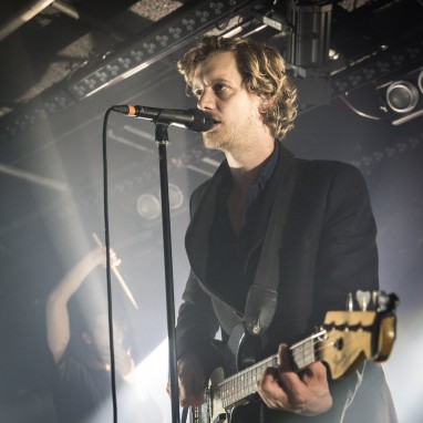 review: Warhaus - 06/04 - Burgerweeshuis Warhaus