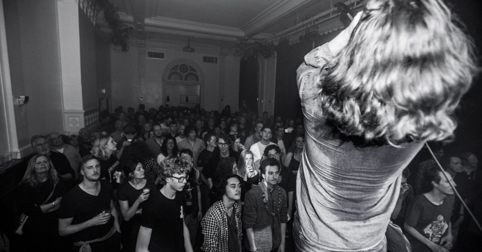 Festivalinfo review: The Grand East - 15/04 - Paradiso