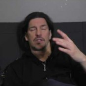 Video: Anthrax is jaloers op plaatverkoop Adele