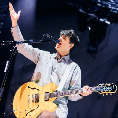 review: Vampire Weekend - 15/12 - AFAS Live Vampire Weekend