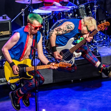 review: The Toy Dolls - 17/02 - Metropool The Toy Dolls