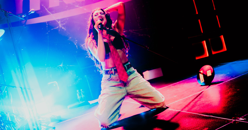 Festivalinfo review: Leah Kate - 10/05 - TivoliVredenburg