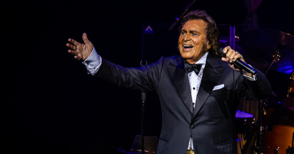 Bekijk de Engelbert Humperdinck - 17/09 - Nieuwe Luxor Theater foto's