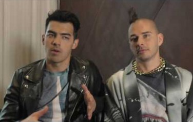 Video: DNCE wil de nieuwe Rolling Stones worden