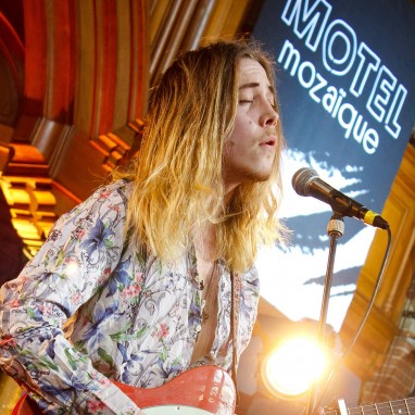Isaac Gracie Motel Mozaique