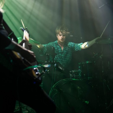 review: Blood Red Shoes - 06/02 - Sugar Factory Blood Red Shoes