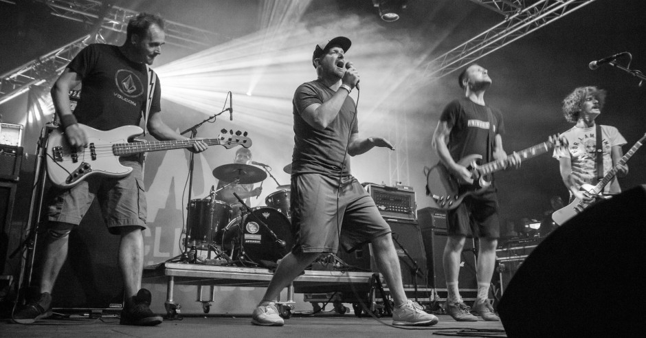 Festivalinfo review: Nirwana Tuinfeest 2017 - Vrijdag