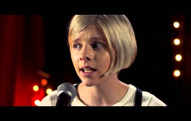 Video: Aurora - Murder Song (Live @ ESNS 2015)