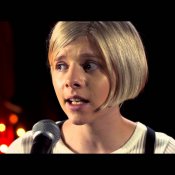 Video: Aurora - Murder Song (Live @ ESNS 2015)