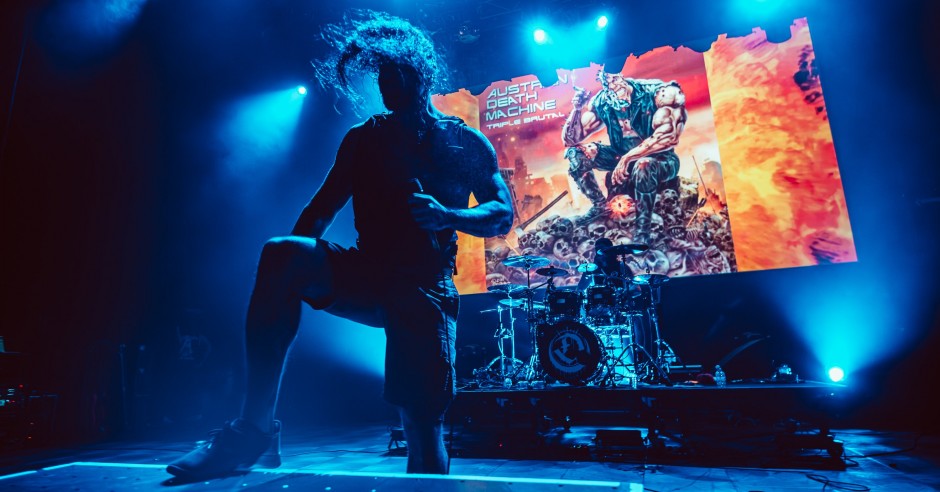 Festivalinfo review: Austrian Death Machine - 24/05 - Effenaar