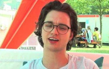 Video: Jett Rebel vindt Jelte Tuinstra een 'pussy'