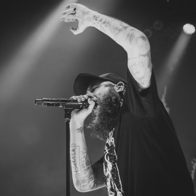 review: In Flames - 24/8 - TivoliVredenburg In Flames