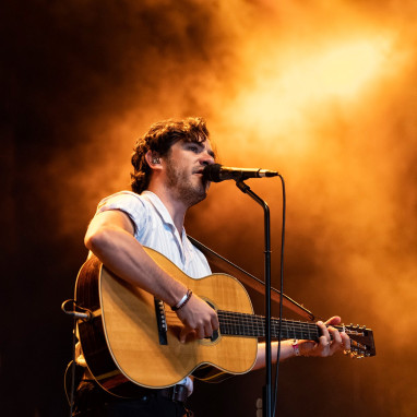 Jack Savoretti news_groot