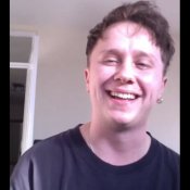 Video: Conor Mason (Nothing But Thieves) hoopt dat Corona de mensheid wakker schudt