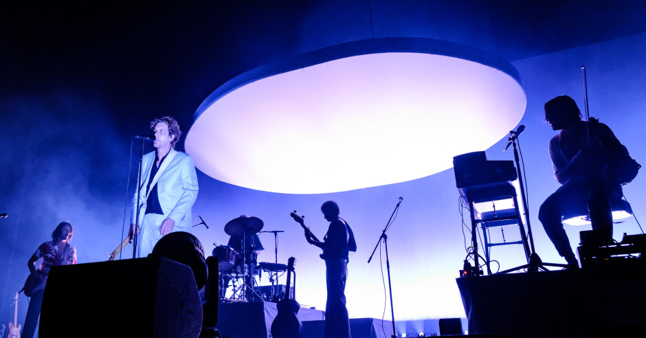 Festivalinfo review: Warhaus - 18/03 - Koninklijk Theater Carré