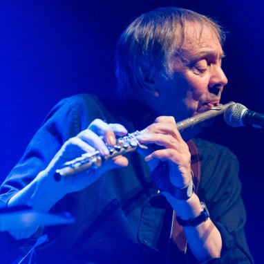 review: Camel - 09/06 - TivoliVredenburg Camel