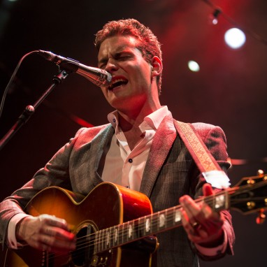 review: Douwe Bob - 13/11 - Effenaar Douwe Bob