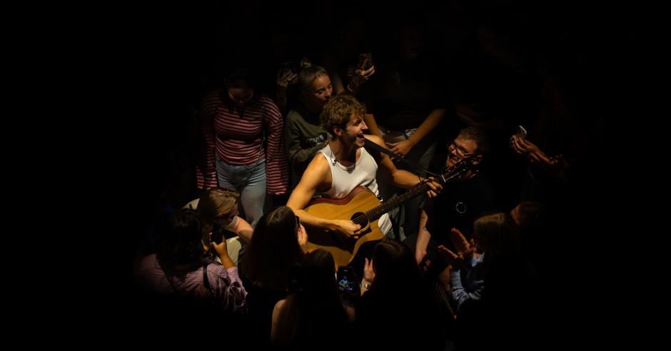 Festivalinfo review: Marc Floor - 08/10 - TivoliVredenburg
