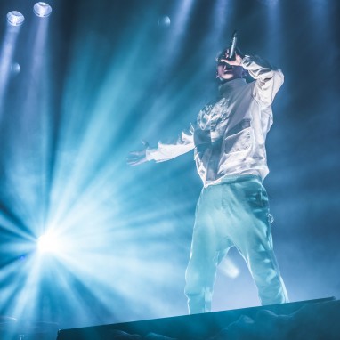 review: Machine Gun Kelly - 05/10 - 013 Machine Gun Kelly