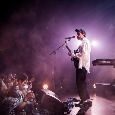 review: Dotan - 13/10 - TivoliVredenburg Dotan